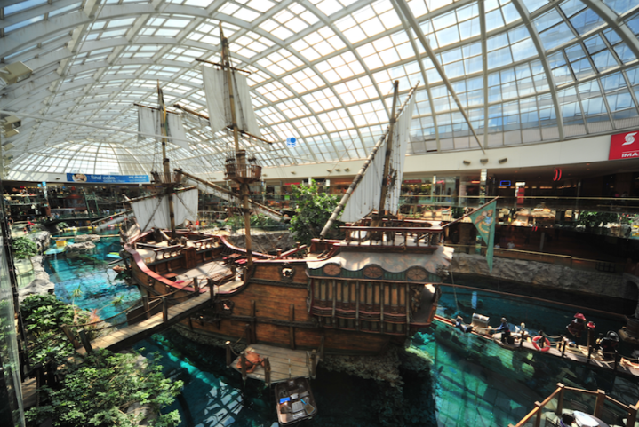 10-of-the-worlds-most-insane-shopping-malls__880