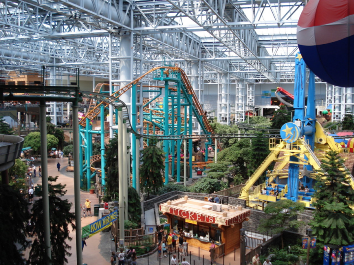 Mall-of-America-Minnesota-USA1__880